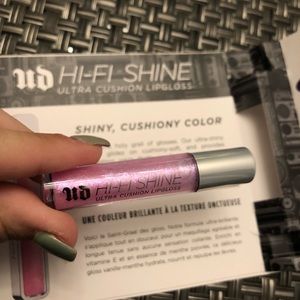 Urban Decay “spl” hi-do shine lipgloss